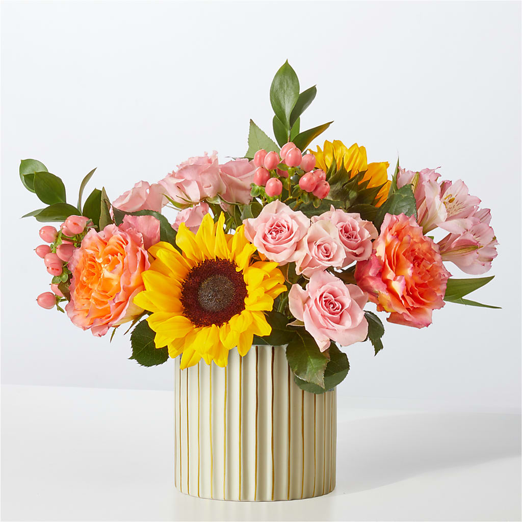 Sun's Out Bouquet – FLOWER'S SMILING DESIGNS, Manchester NJ