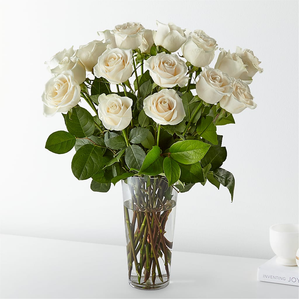 Long Stem White Rose Bouquet – FLOWER'S SMILING DESIGNS, Manchester NJ