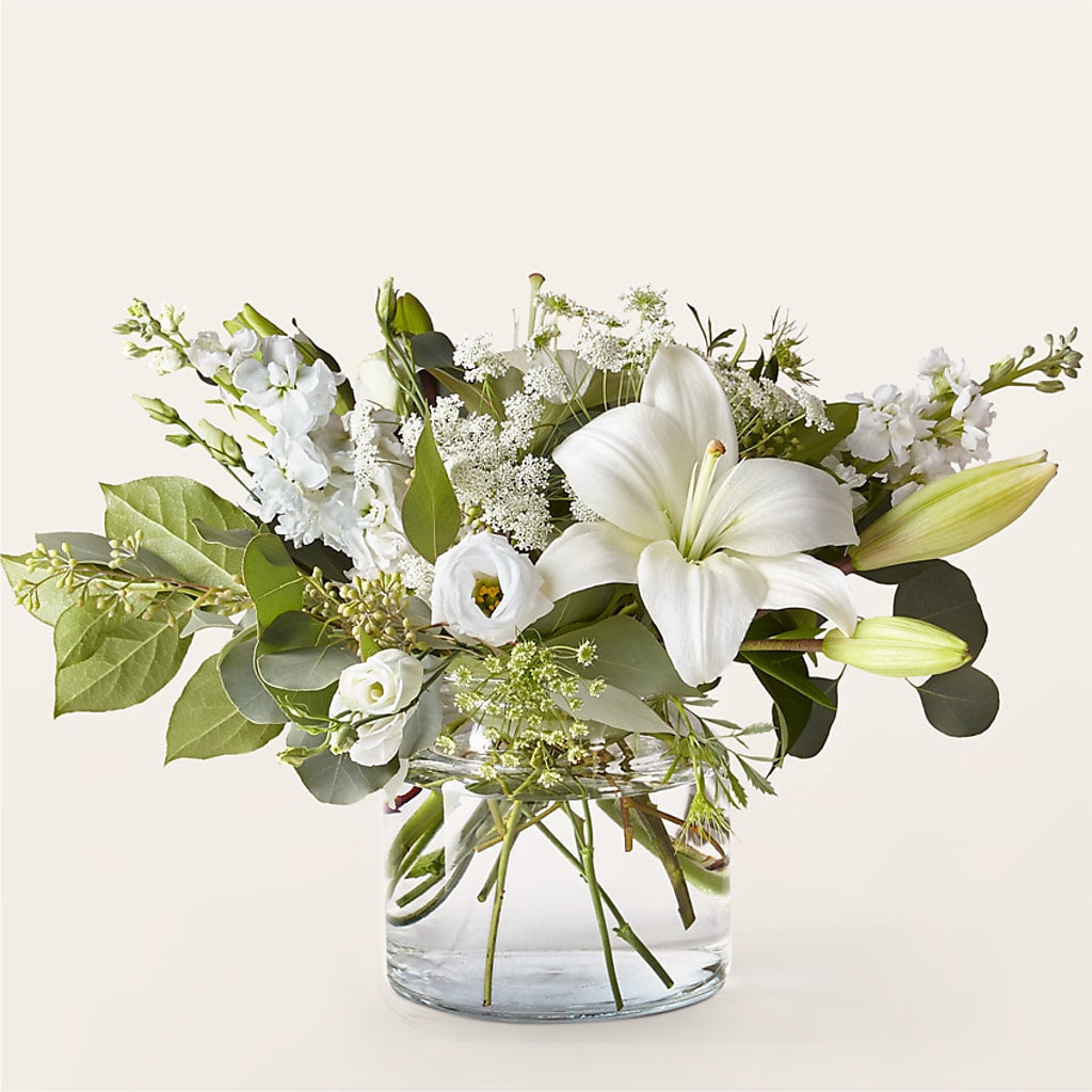 Alluring Elegance Bouquet – FLOWER'S SMILING DESIGNS, Manchester NJ