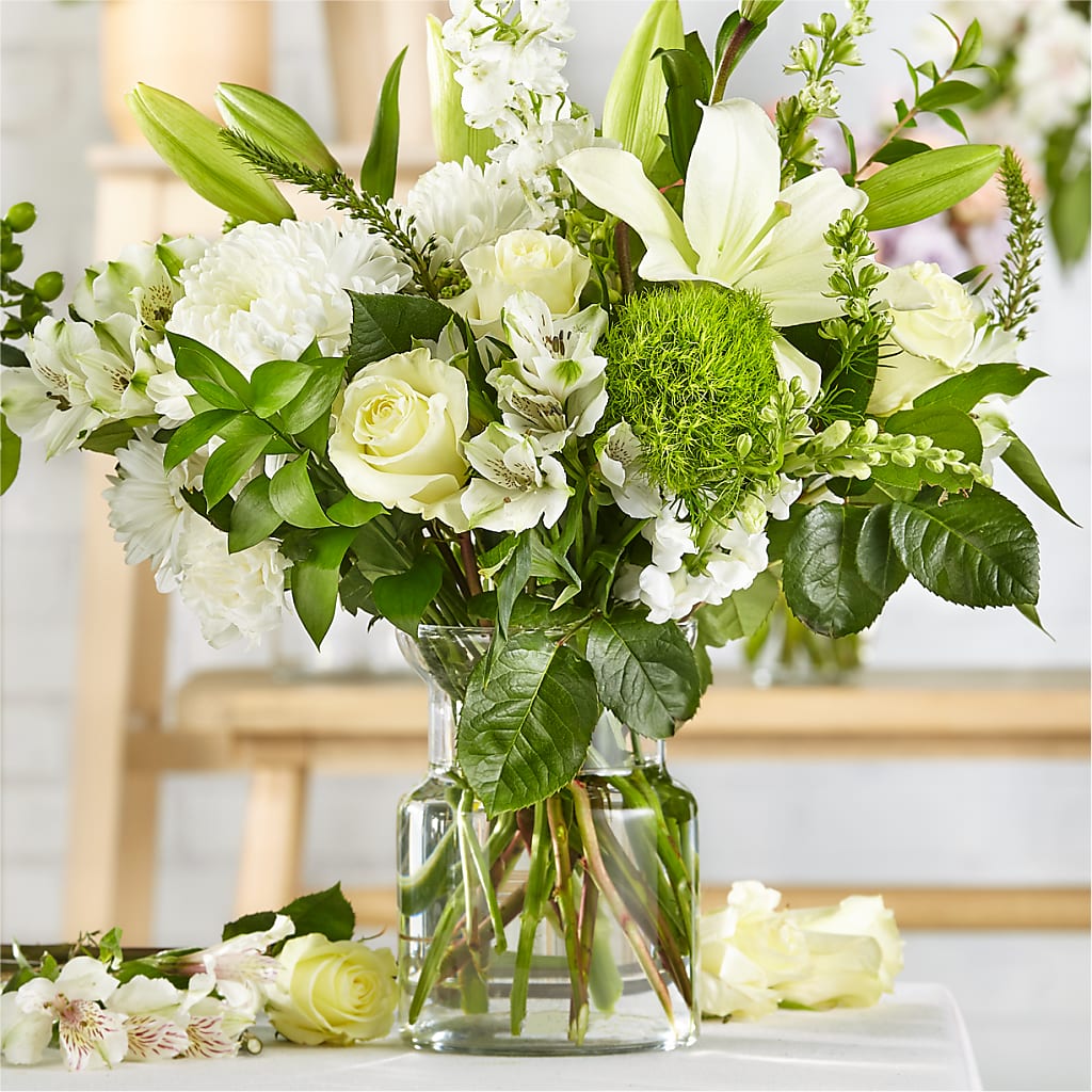 Classic Ivory – A Florist Original – FLOWER'S SMILING DESIGNS, Manchester NJ