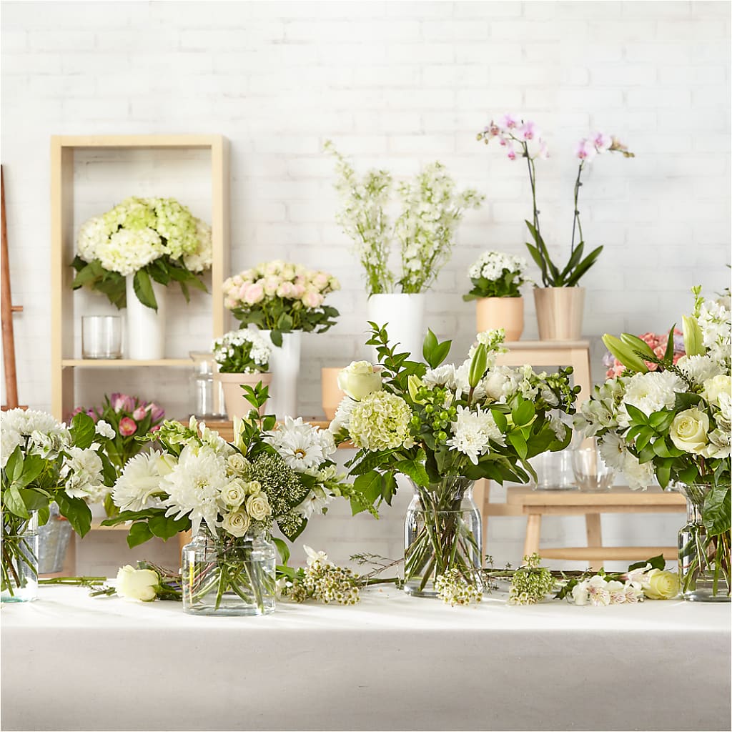 Classic Ivory – A Florist Original – FLOWER'S SMILING DESIGNS, Manchester NJ