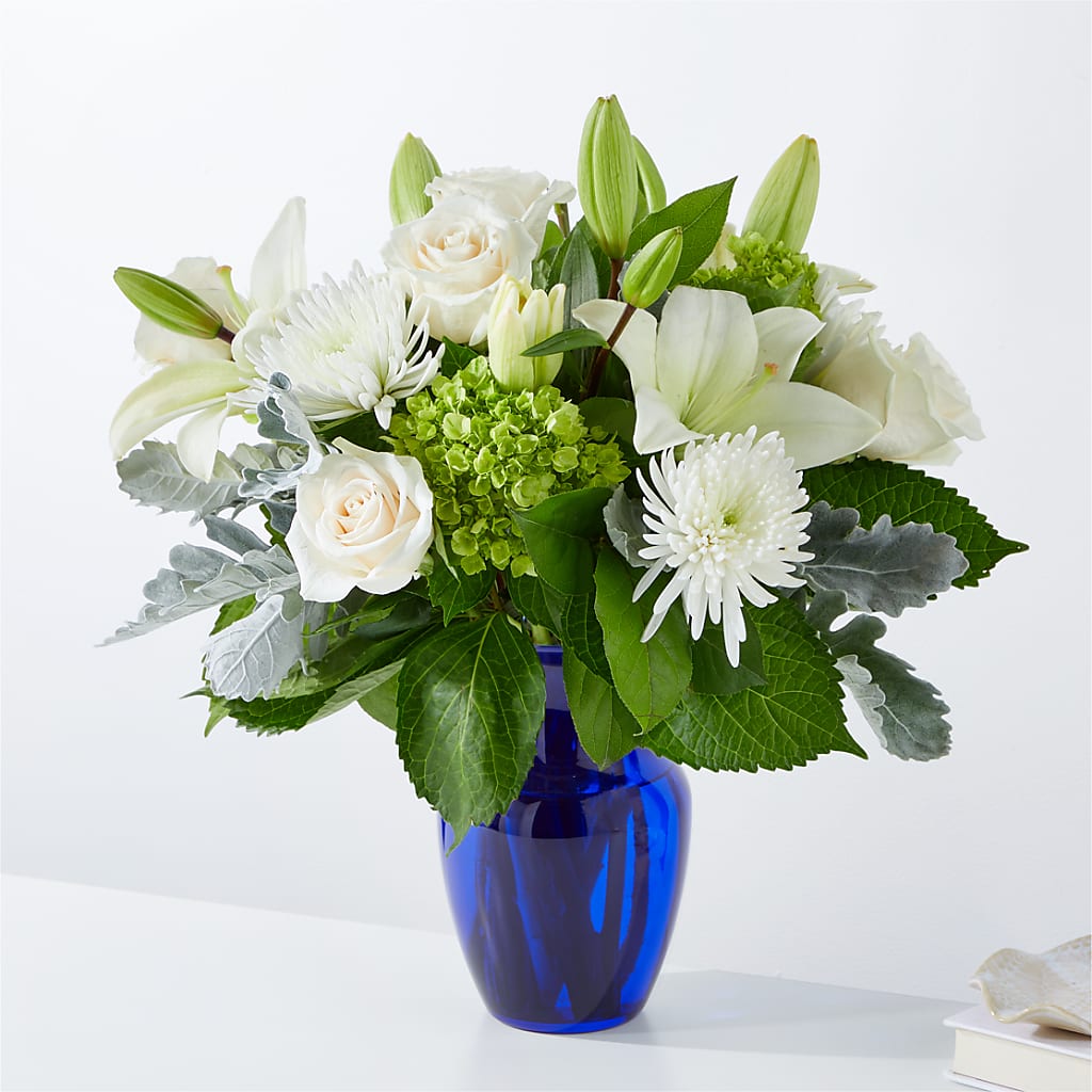 Snowy Dreams Bouquet – FLOWER'S SMILING DESIGNS, Manchester NJ