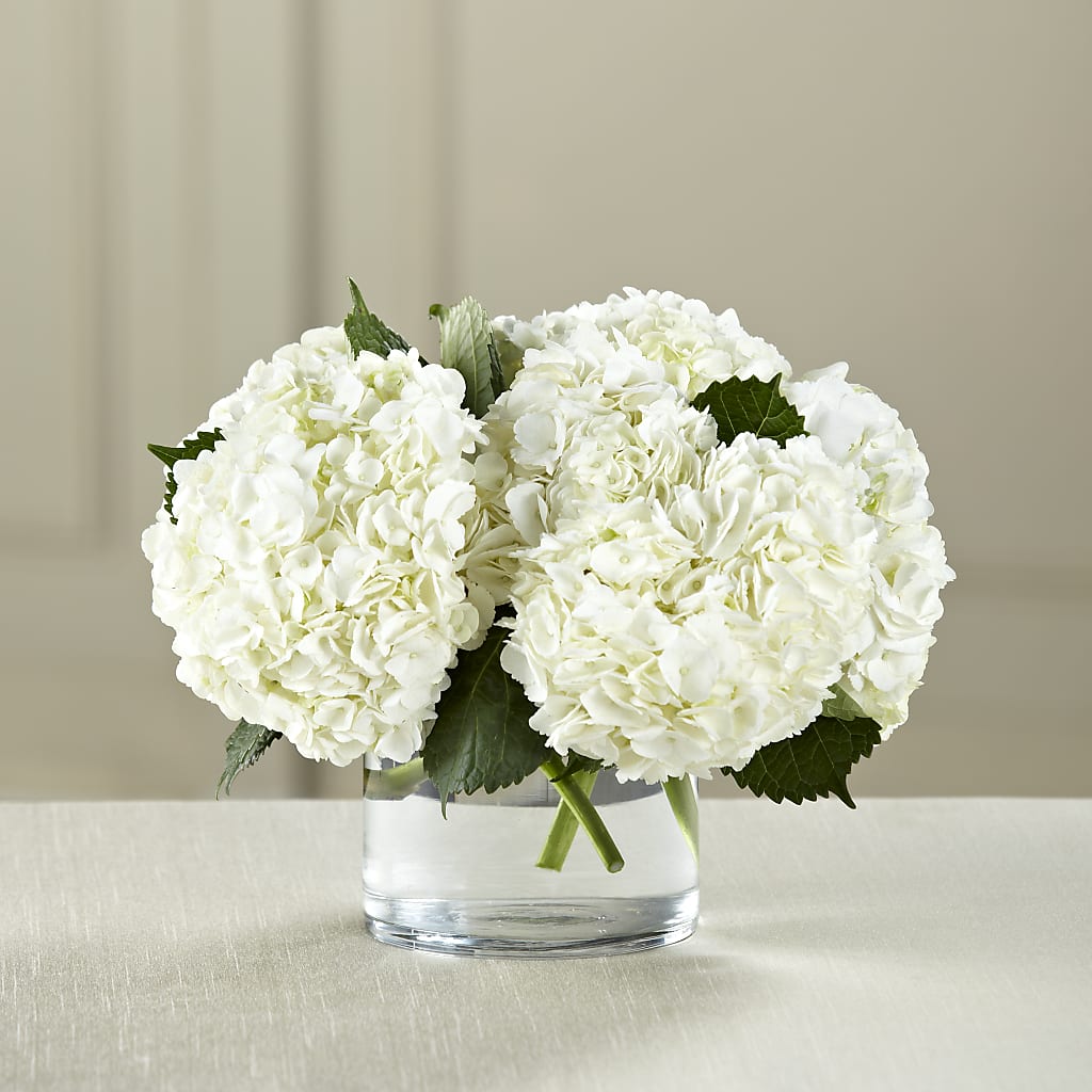 White Hydrangea Bouquet – FLOWER'S SMILING DESIGNS, Manchester NJ