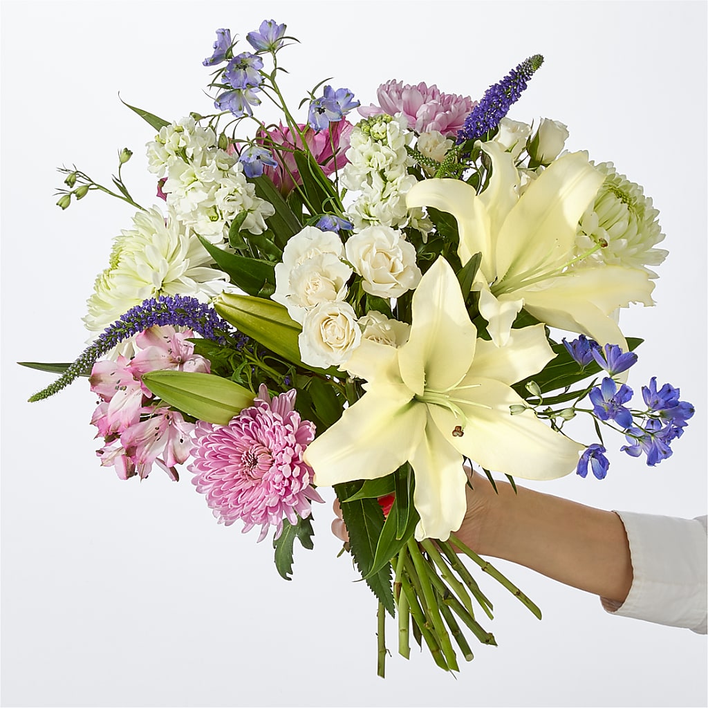Winter Celebration Bouquet – FLOWER'S SMILING DESIGNS, Manchester NJ