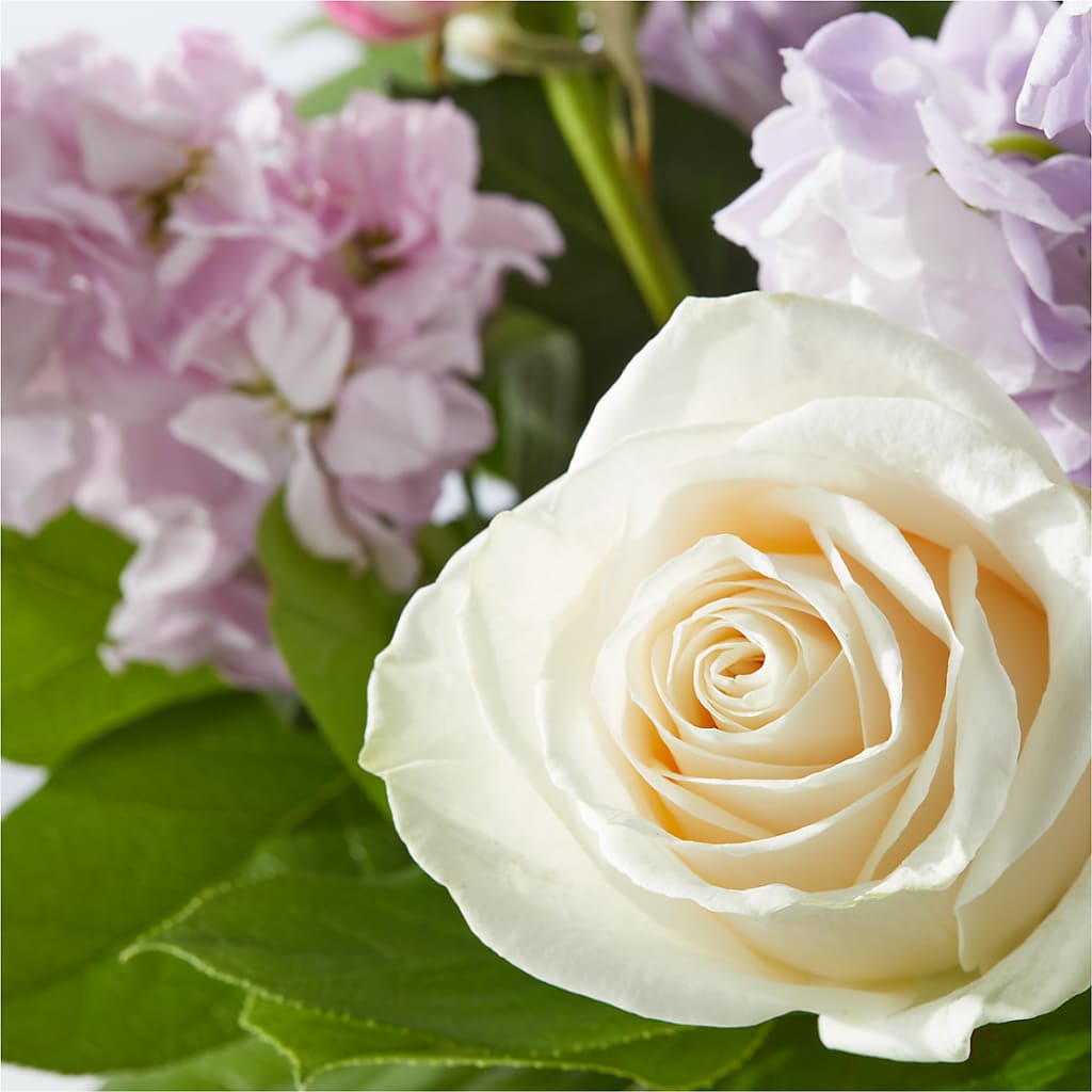 Springtime Spritz Bouquet – FLOWER'S SMILING DESIGNS, Manchester NJ
