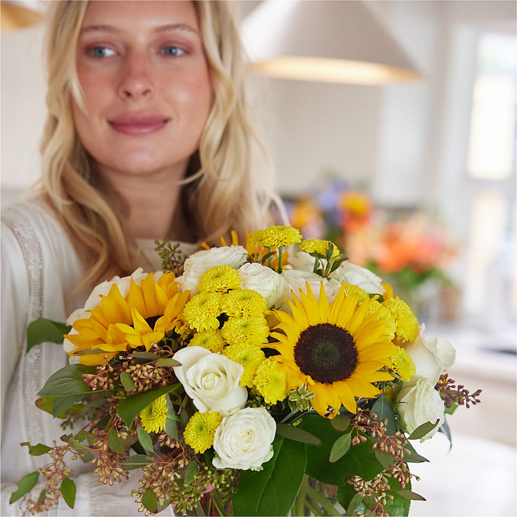 Luminous Morning Bouquet – FLOWER'S SMILING DESIGNS, Manchester NJ