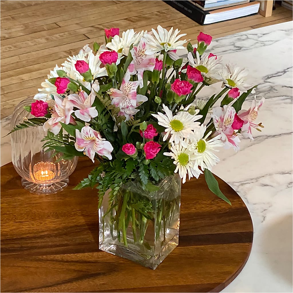 Sweet Surprises® Bouquet – FLOWER'S SMILING DESIGNS, Manchester NJ