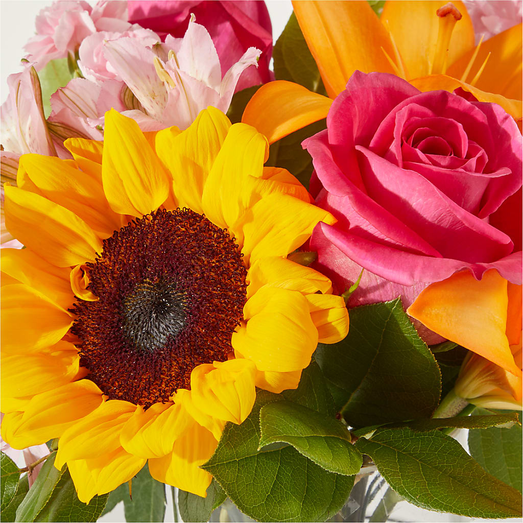 In Full Swing Bouquet – FLOWER'S SMILING DESIGNS, Manchester NJ