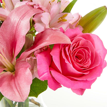 Lots of Love Bouquet – FLOWER'S SMILING DESIGNS, Manchester NJ