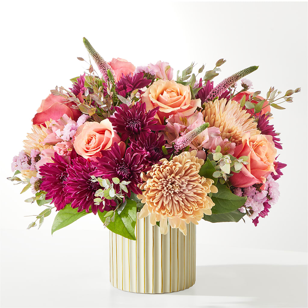 Berry Cobbler Bouquet with Ivory Vase – FLOWER'S SMILING DESIGNS, Manchester NJ