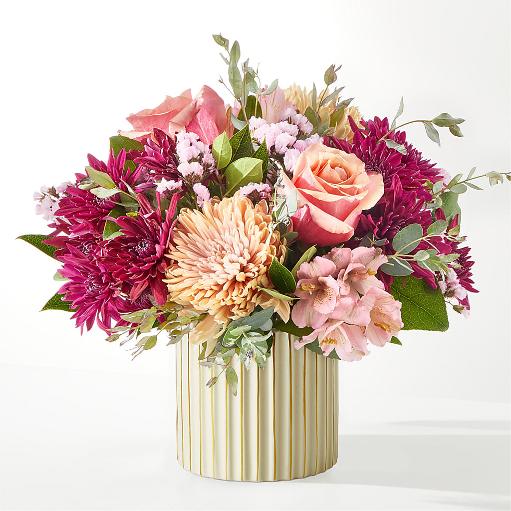 Berry Cobbler Bouquet with Ivory Vase – FLOWER'S SMILING DESIGNS, Manchester NJ