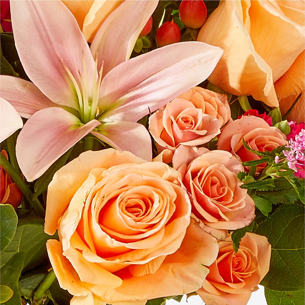 Bisous Bouquet – FLOWER'S SMILING DESIGNS, Manchester NJ