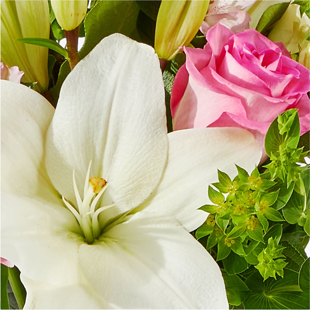 Fondly Bouquet – FLOWER'S SMILING DESIGNS, Manchester NJ